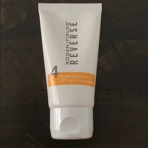 Rodan + Fields - Broad Spectrum SPF 50+ Sunscreen